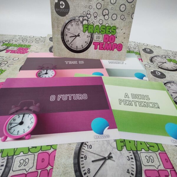 Cartas do baralho Frases do Tempo com frases em português e inglês como “Time is money”, exibidas em cores vibrantes e com destaque para o logo RH Jogos.